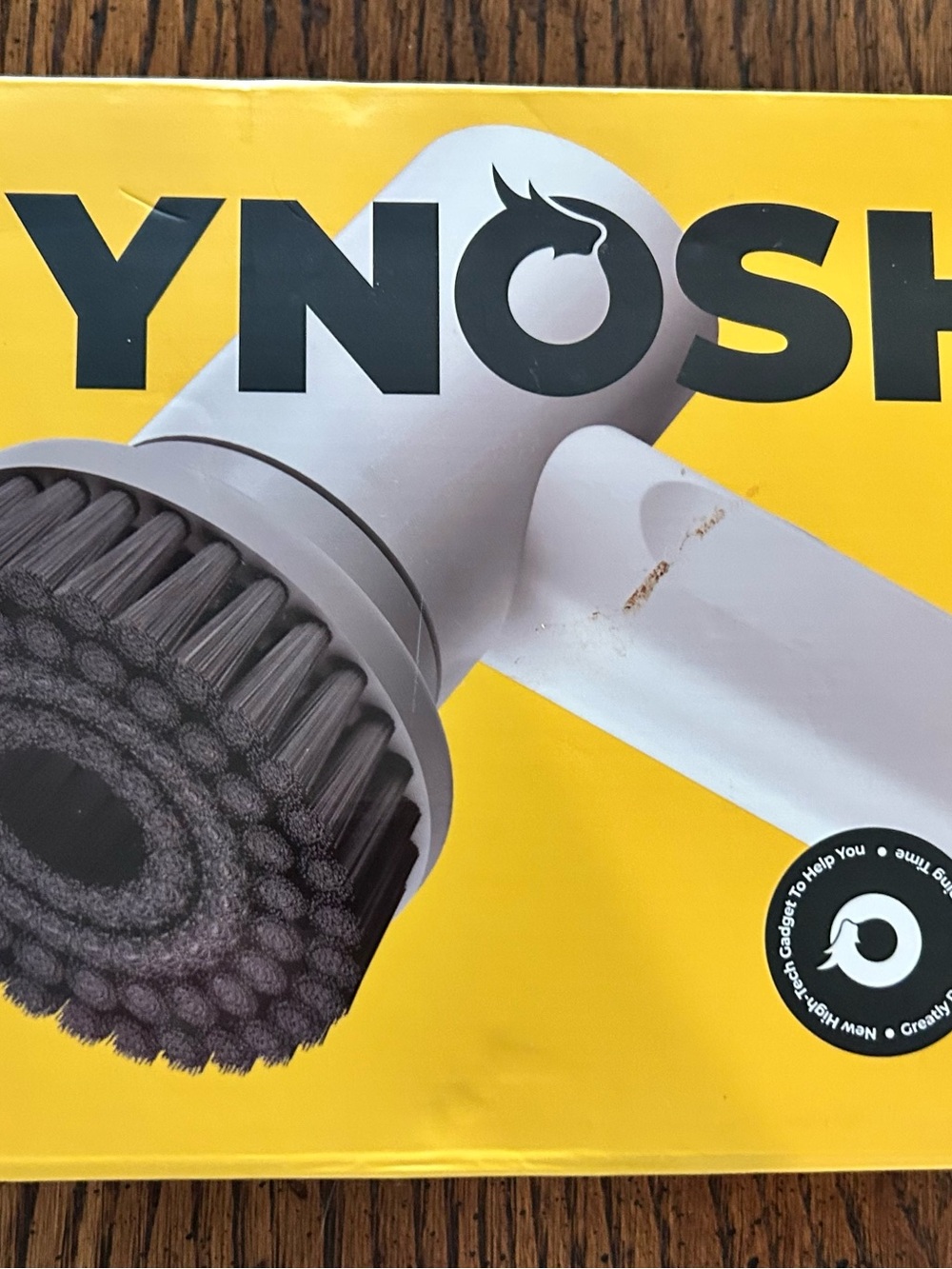 Brand New Synoshi electric spin Scrubber + large flat brush head-bundle items